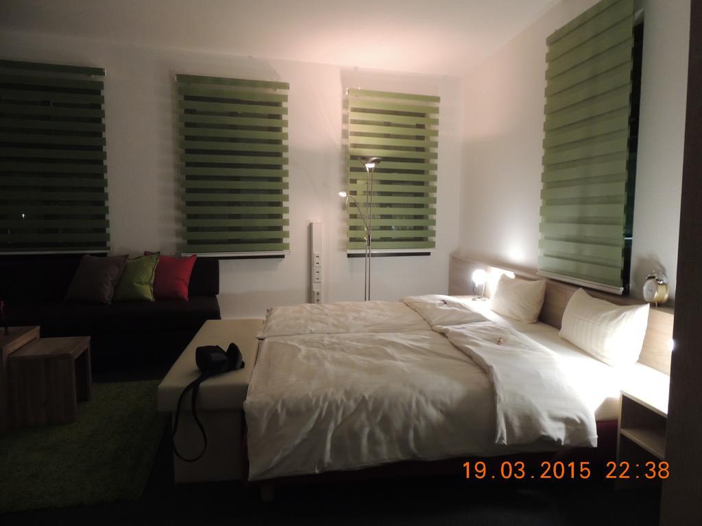 Ratsstube Blasius Hotel Merzig Room photo